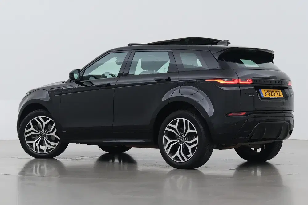 Land Rover Range Rover Evoque P300e R-Dynamic uit 2020, foto 2