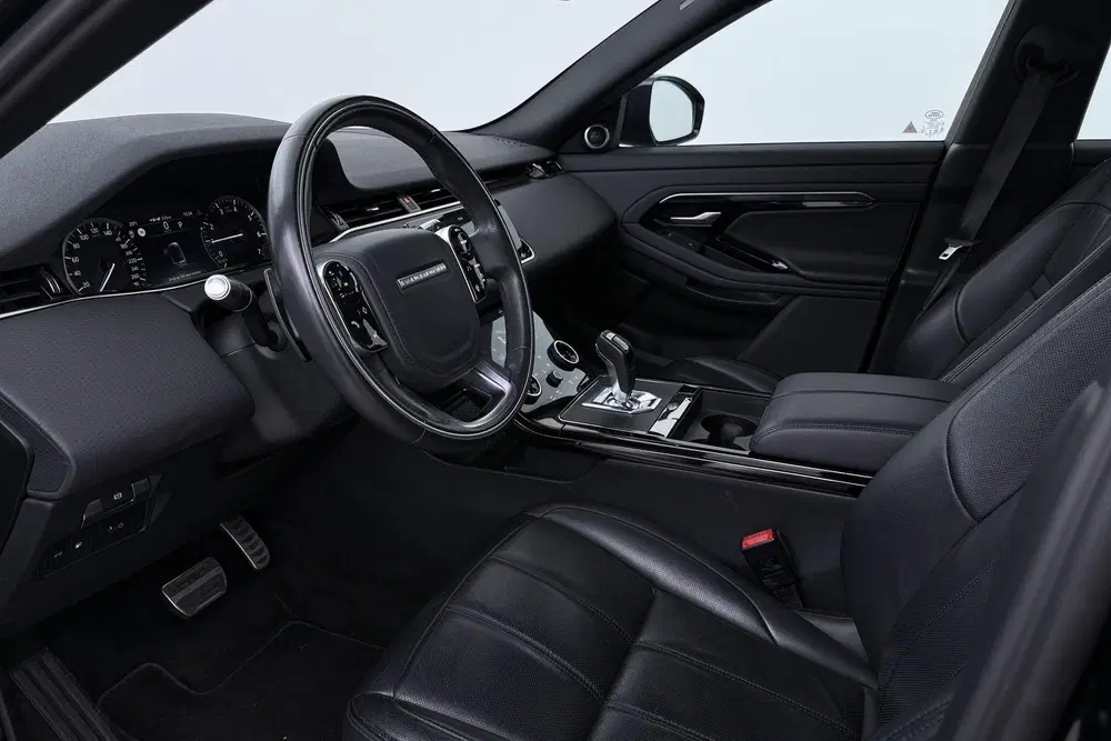 Land Rover Range Rover Evoque P300e R-Dynamic uit 2020, foto 3