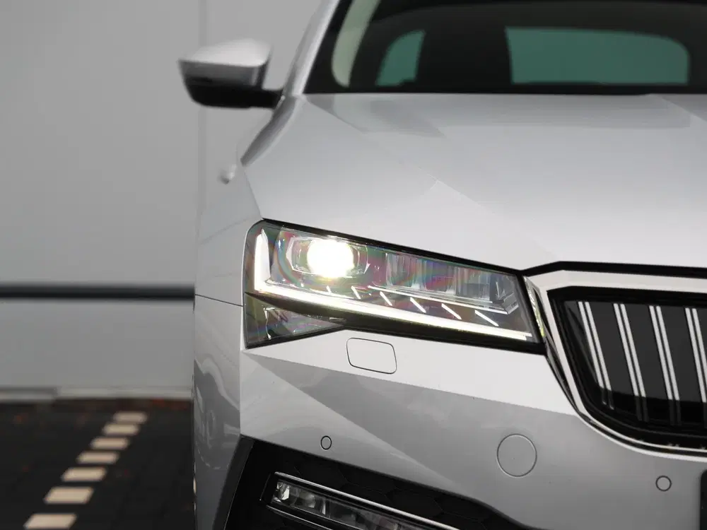 Skoda Superb 1.4 TSI iV Business Edition Plus 218pk DS uit 2023, foto 14