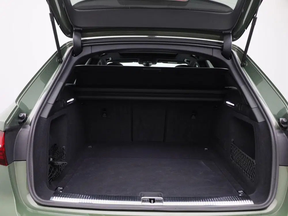 Audi A4 2.0 40 TFSI S edition Competition uit 2024, foto 14