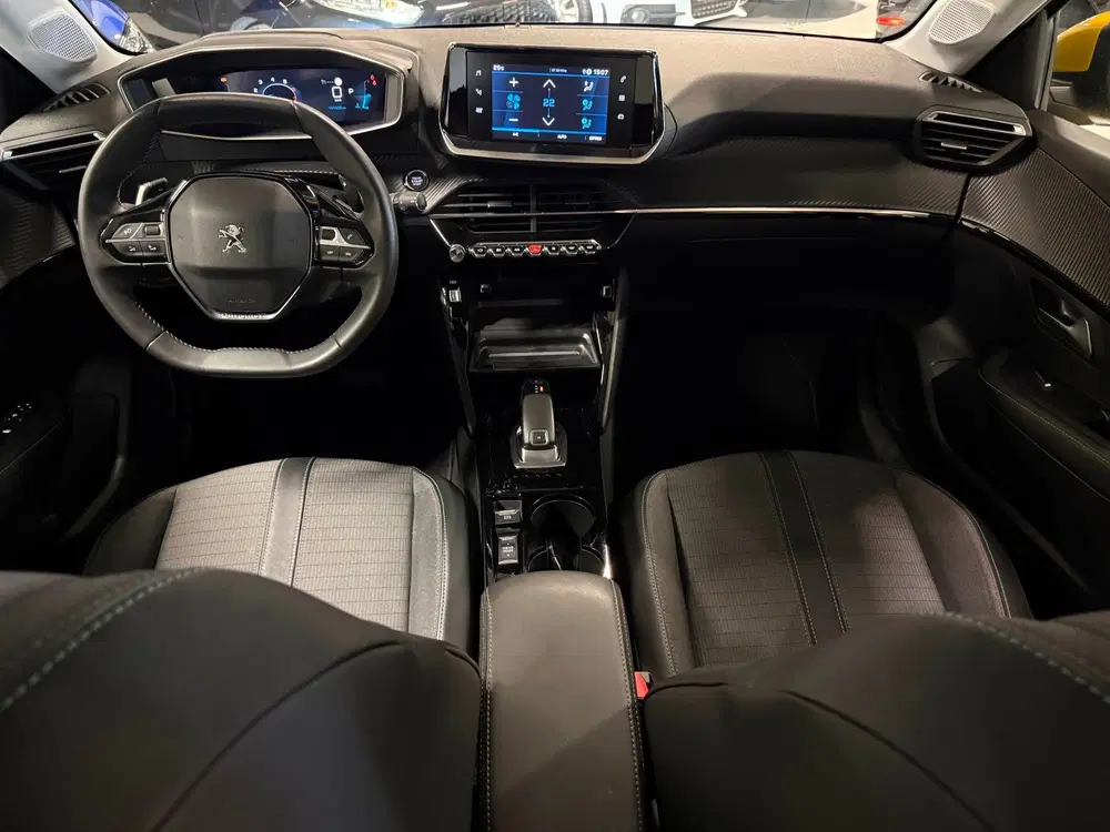 Peugeot 208 1.2 101PK Allure Pack Automaat uit 2021, foto 11