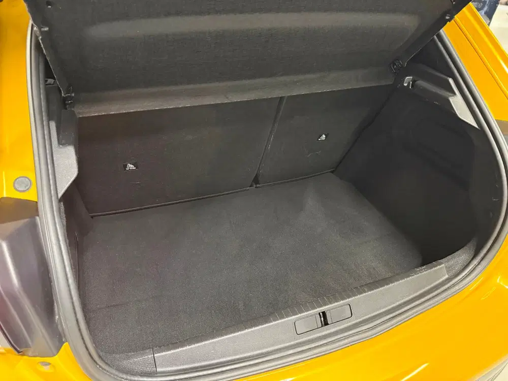 Peugeot 208 1.2 101PK Allure Pack Automaat uit 2021, foto 14