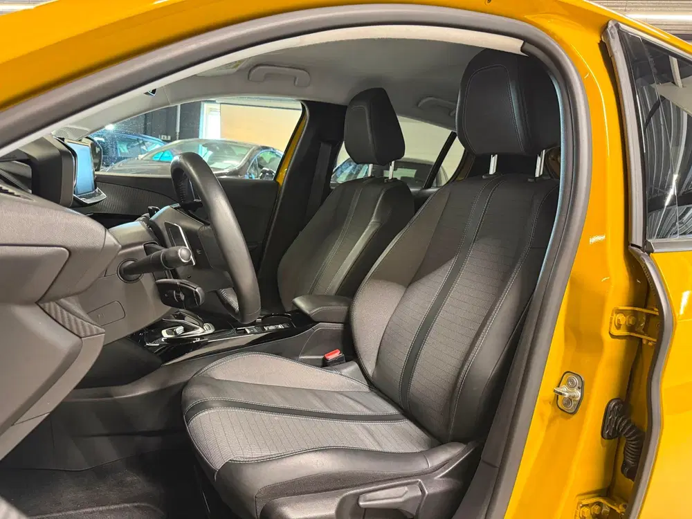 Peugeot 208 1.2 101PK Allure Pack Automaat uit 2021, foto 8