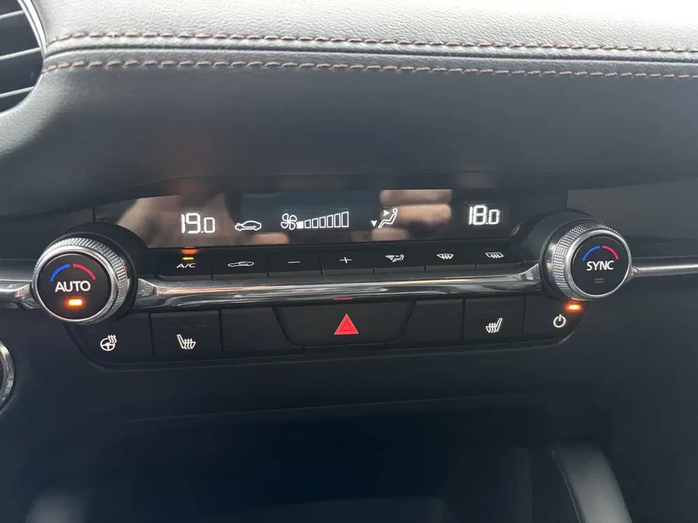 Mazda 3 2.5 e-SkyActiv-G M Hybrid 140 Exclusive-li uit 2025, foto 10
