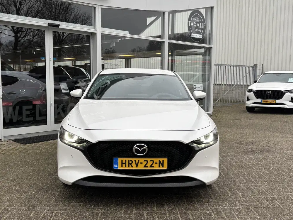 Mazda 3 2.5 e-SkyActiv-G M Hybrid 140 Exclusive-li uit 2025, foto 2