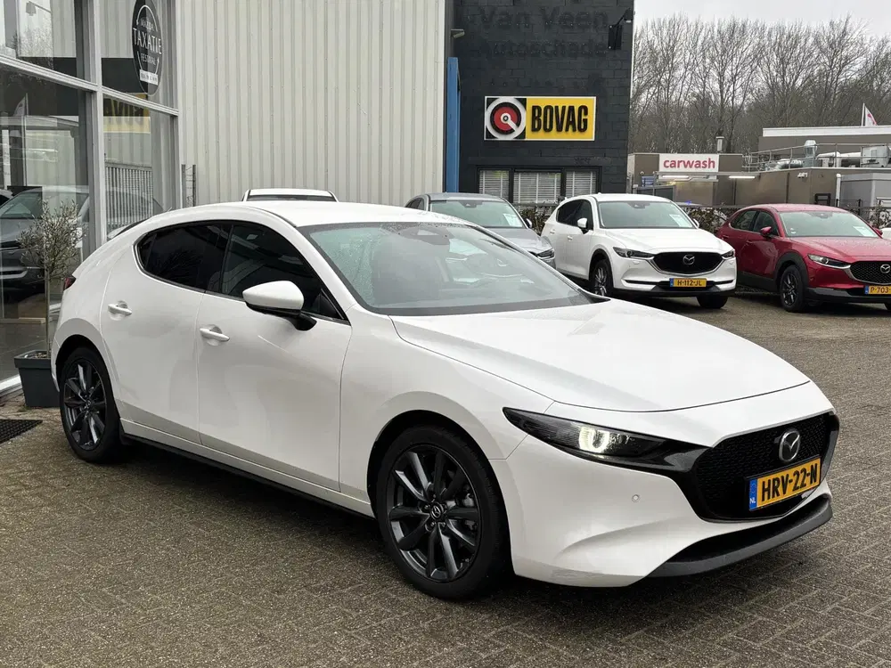 Mazda 3 2.5 e-SkyActiv-G M Hybrid 140 Exclusive-li uit 2025, foto 3