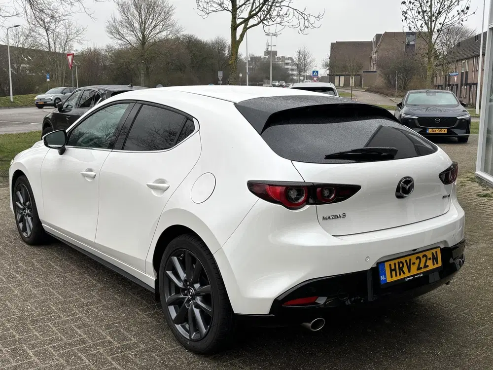 Mazda 3 2.5 e-SkyActiv-G M Hybrid 140 Exclusive-li uit 2025, foto 5