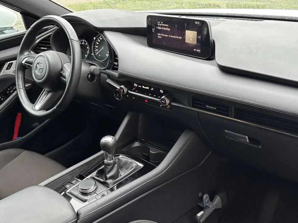 Mazda 3 2.5 e-SkyActiv-G M Hybrid 140 Exclusive-li uit 2025, foto 8