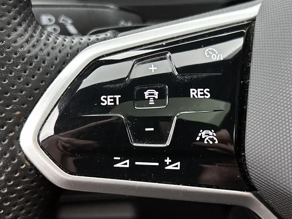 Volkswagen Tiguan 1.4 TSI eHybrid R-Line Business uit 2022, foto 7