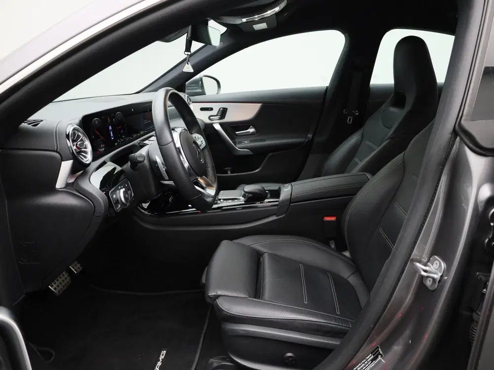 Mercedes-Benz CLA 250 e AMG Line uit 2023, foto 10