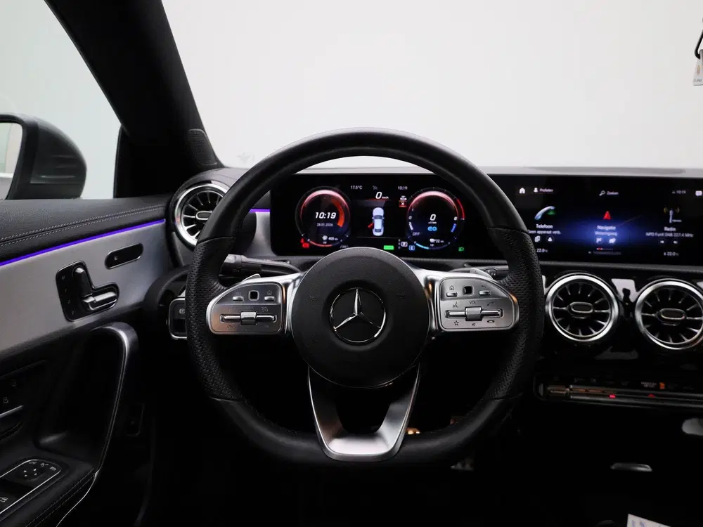 Mercedes-Benz CLA 250 e AMG Line uit 2023, foto 8