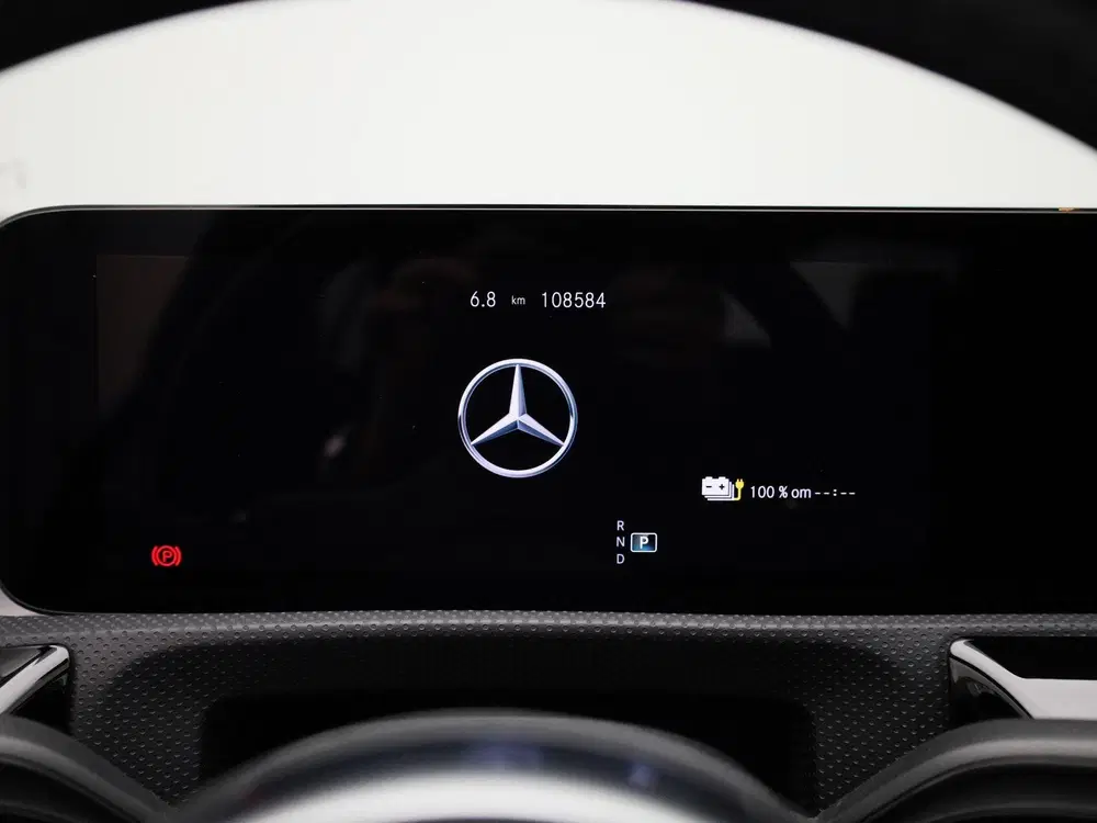 Mercedes-Benz CLA 250 e AMG Line uit 2023, foto 9