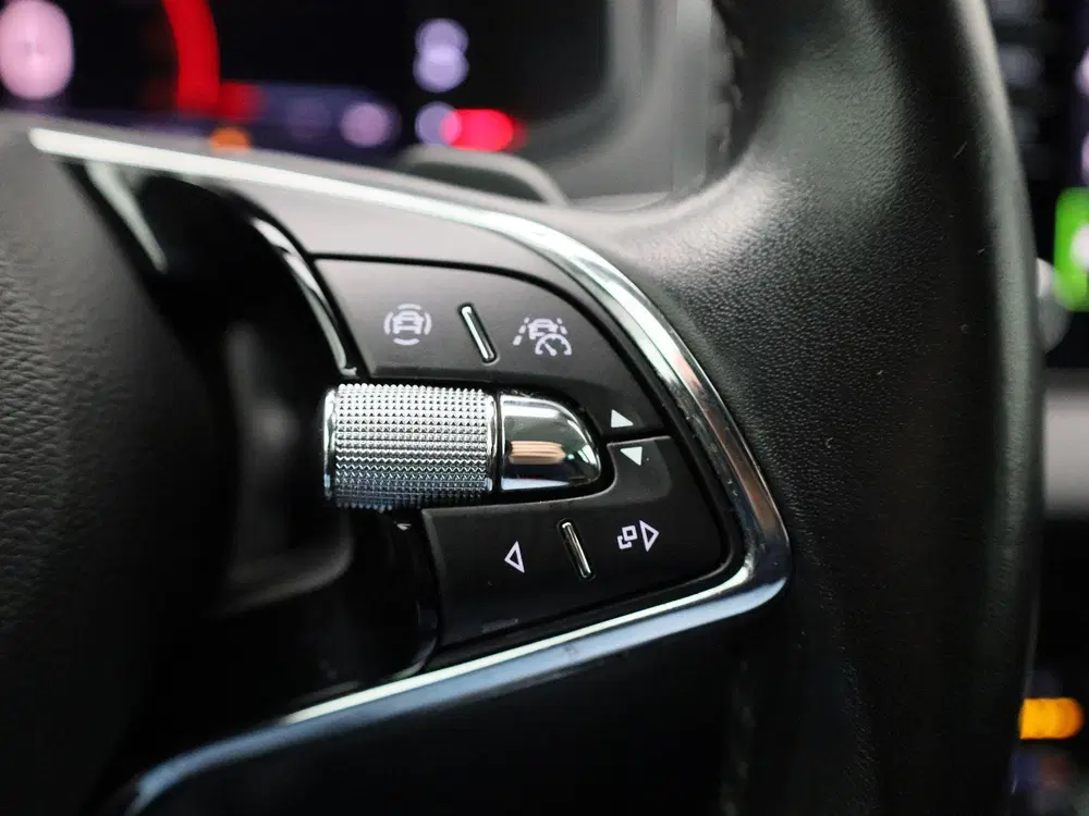 Skoda Karoq 1.5 TSI ACT Business Edition uit 2022, foto 15