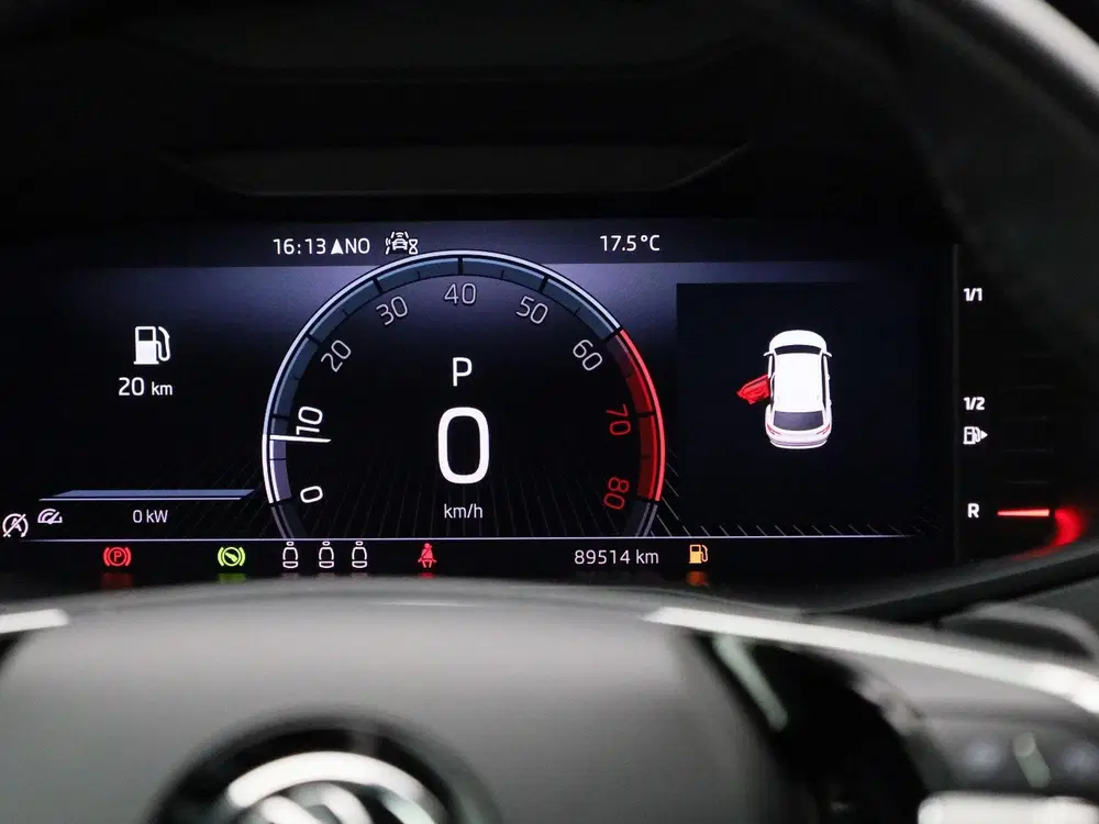 Skoda Karoq 1.5 TSI ACT Business Edition uit 2022, foto 8