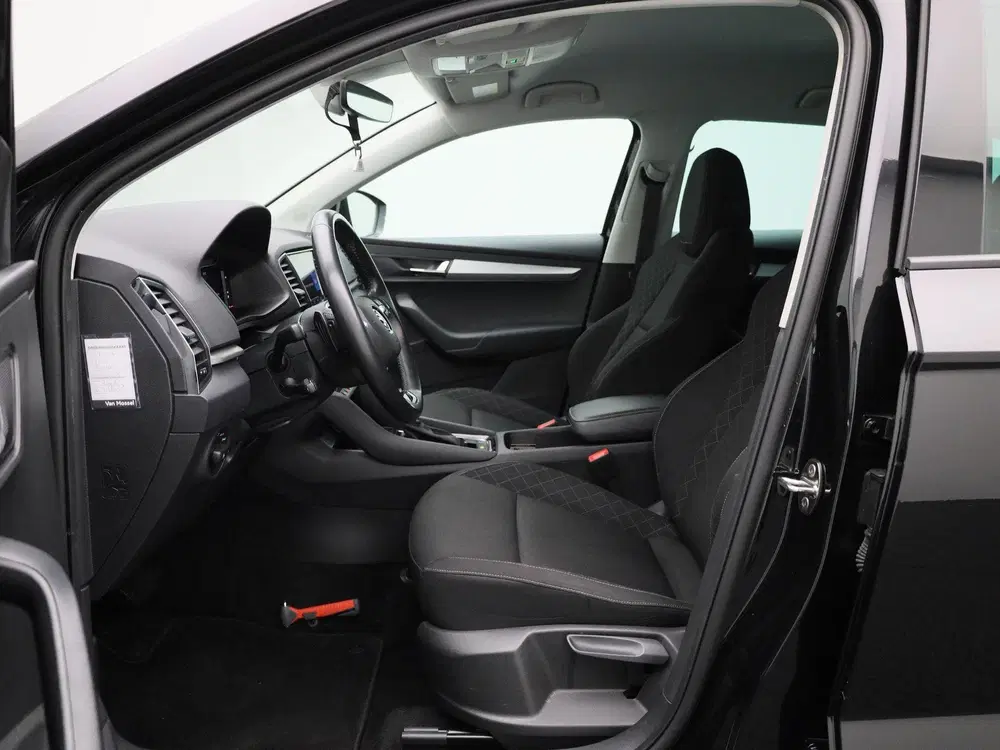 Skoda Karoq 1.5 TSI ACT Business Edition uit 2022, foto 9