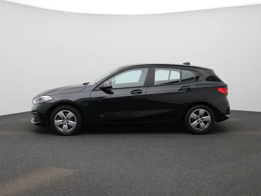 BMW 1-serie 116i Executive uit 2022, foto 5
