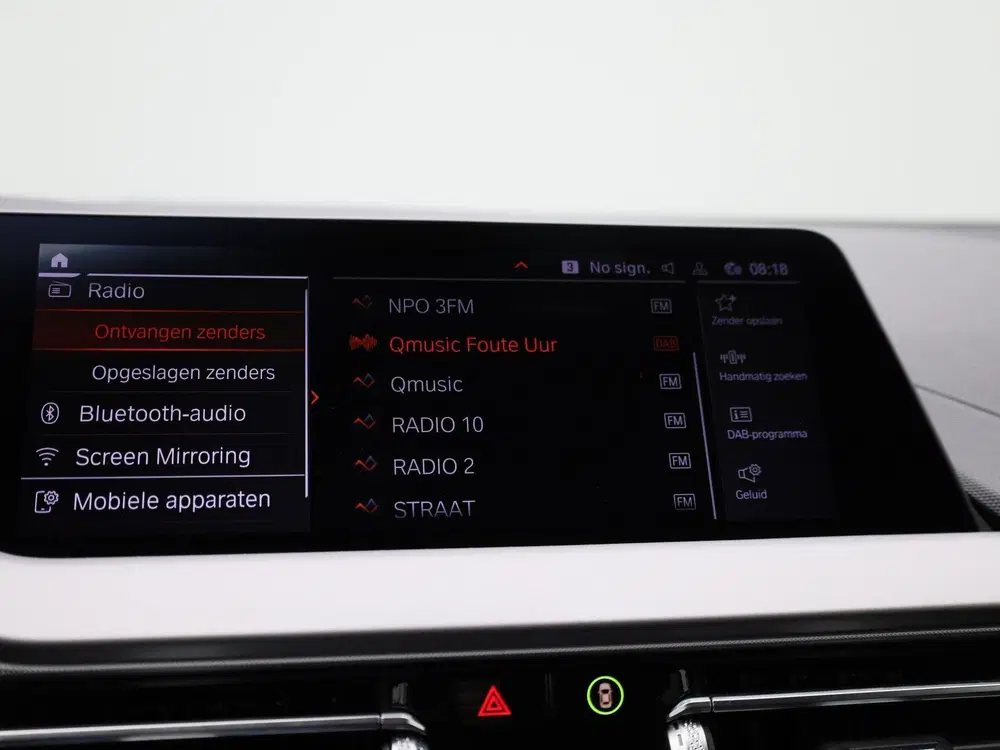 BMW 1-serie 118i Business Edition uit 2021, foto 14