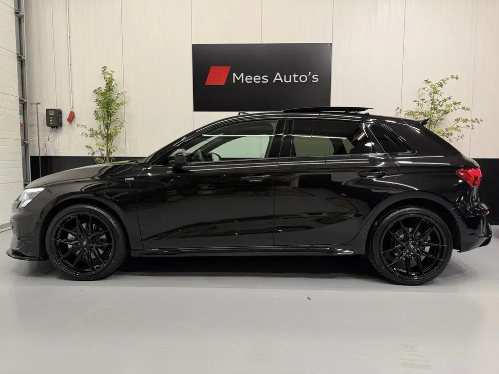 Audi A3 40 TFSI e S-Edition uit 2022, foto 12