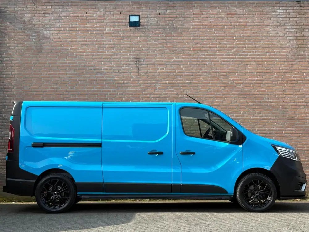 Renault Trafic 2.0dCi 150PK Lang uit 2023, foto 10