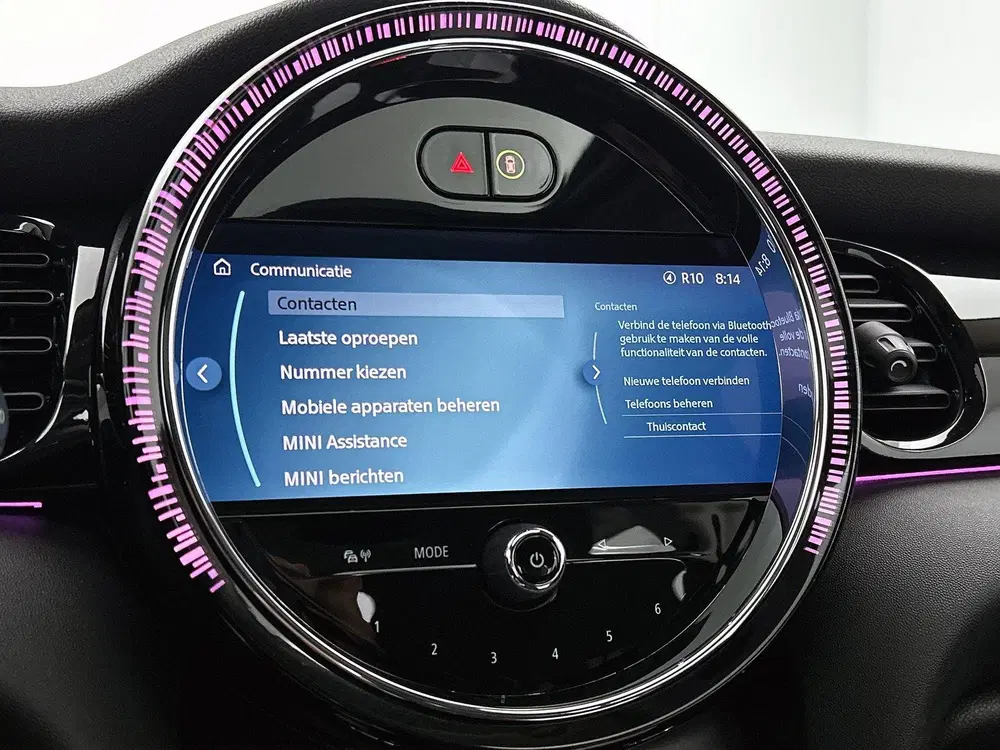 Mini Electric Essential 33 kWh uit 2022, foto 12