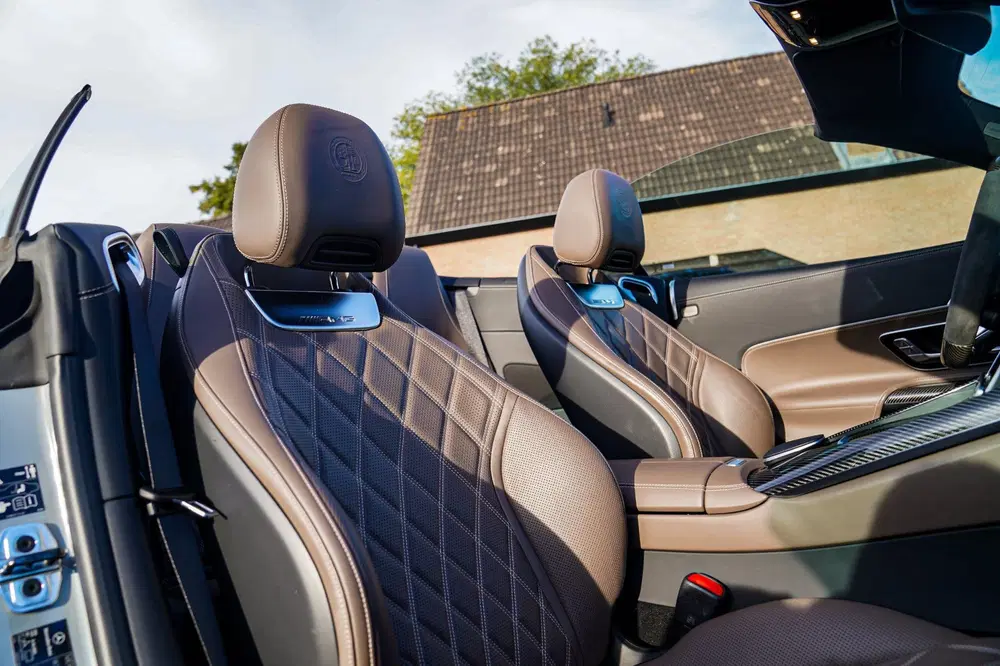 Mercedes-Benz SL AMG 43 uit 2023, foto 4