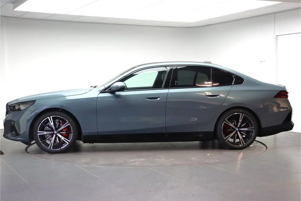 BMW i5 eDrive40 M Sport uit 2026, foto 2