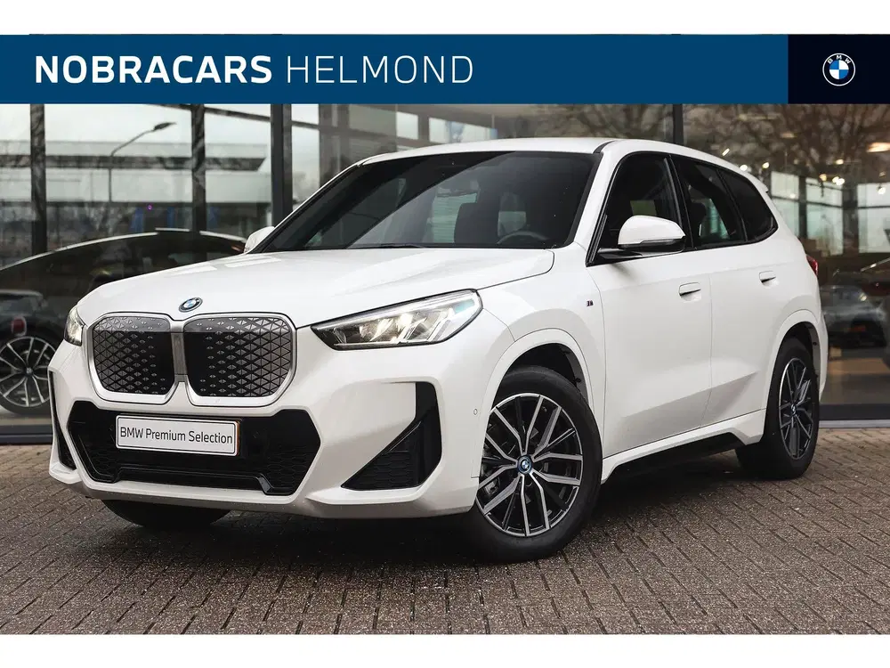 BMW iX1 eDrive20 M Sport uit 2024