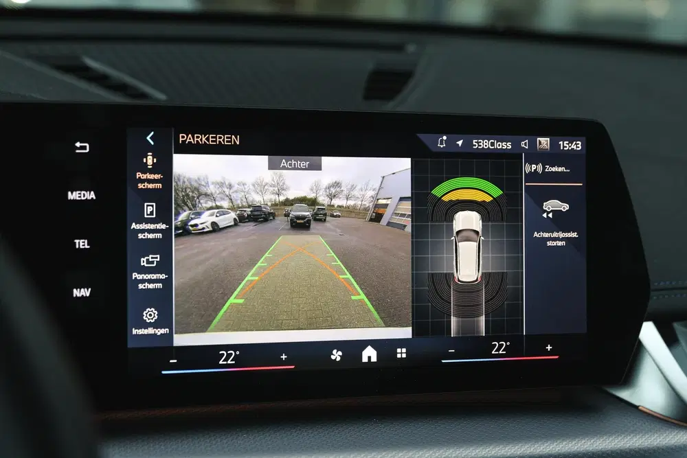 BMW iX1 eDrive20 M Sport uit 2024, foto 15