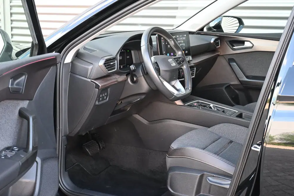 SEAT Leon 1.5 eTSI Xcellence 150-PK uit 2020, foto 11