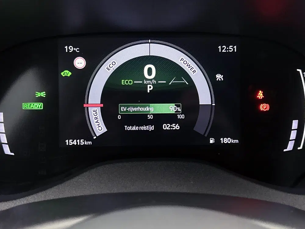 Toyota Yaris Cross 1.5 Hybrid 115 First Edition uit 2025, foto 5