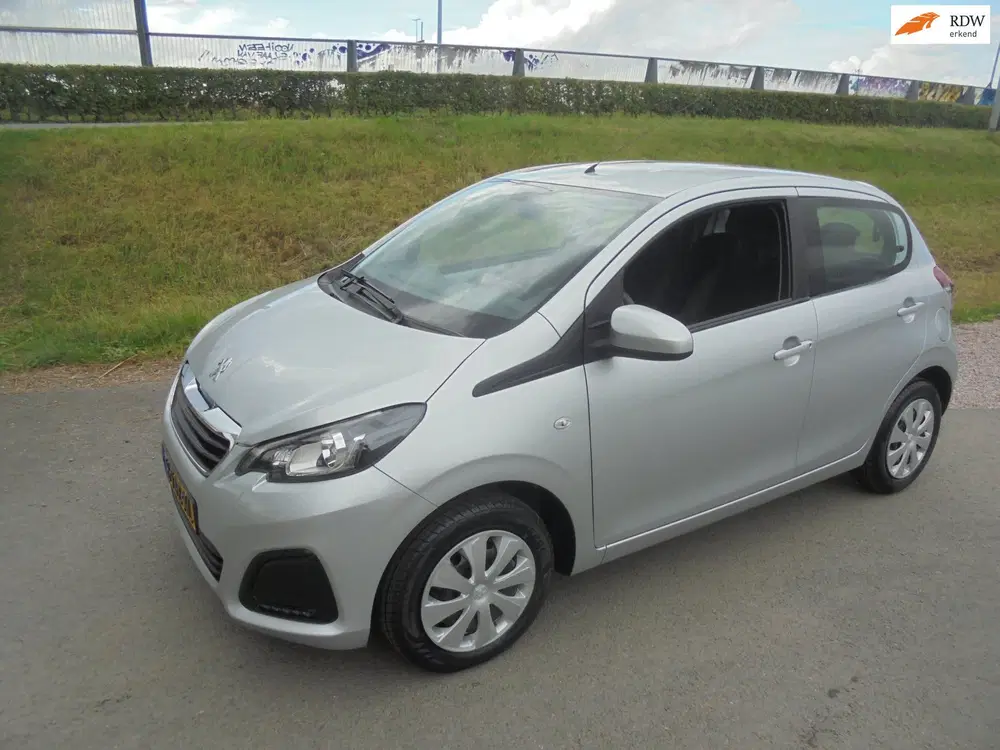 Peugeot 108 peugeot 108 1.0 Benzine Automaat airco 39. uit 2019