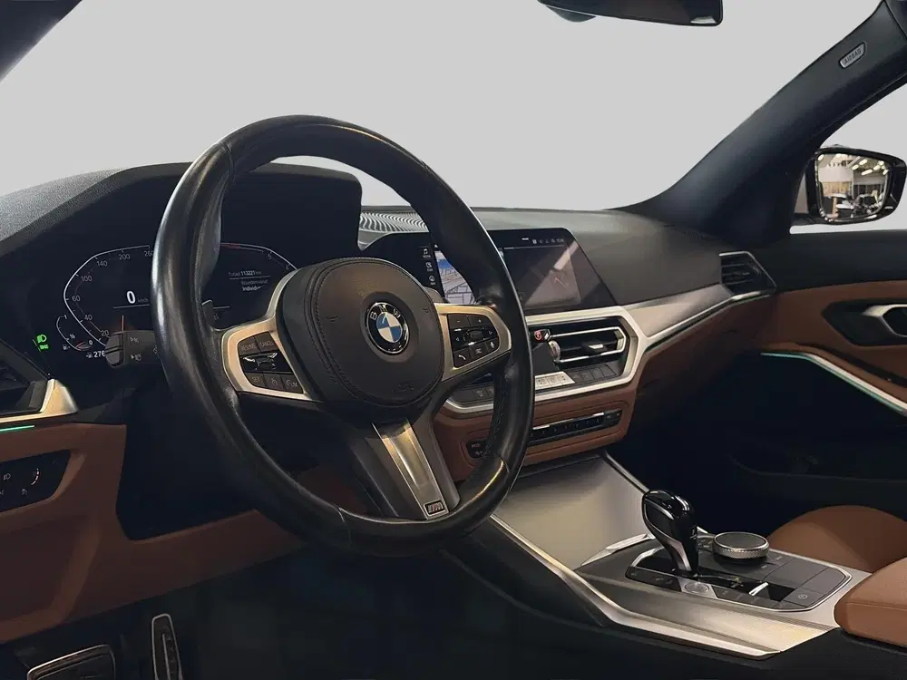 BMW 3-serie 320i Business Edition uit 2022, foto 4