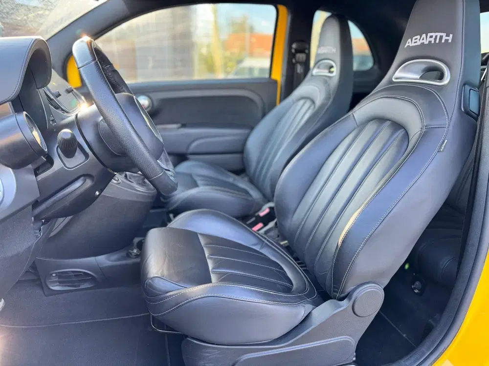 Abarth 595 1.4 T-Jet Abarth Turismo 70th Anniversary uit 2020, foto 7