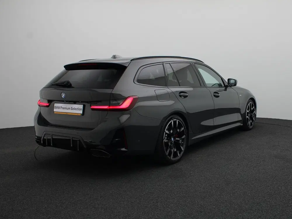 BMW 3-serie Touring 330e M Sportpakket Pro uit 2026, foto 2