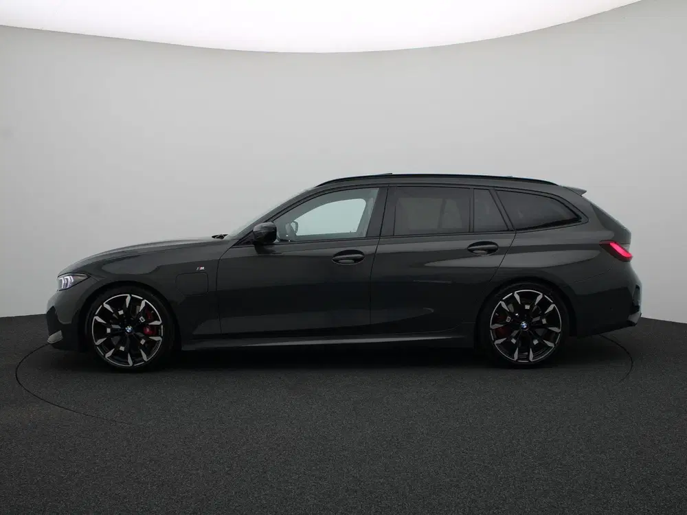BMW 3-serie Touring 330e M Sportpakket Pro uit 2026, foto 4