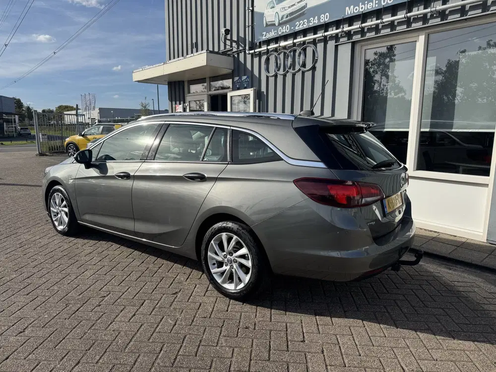 Opel Astra 1.2 Business Elegance (bj 2021) uit 2021, foto 2
