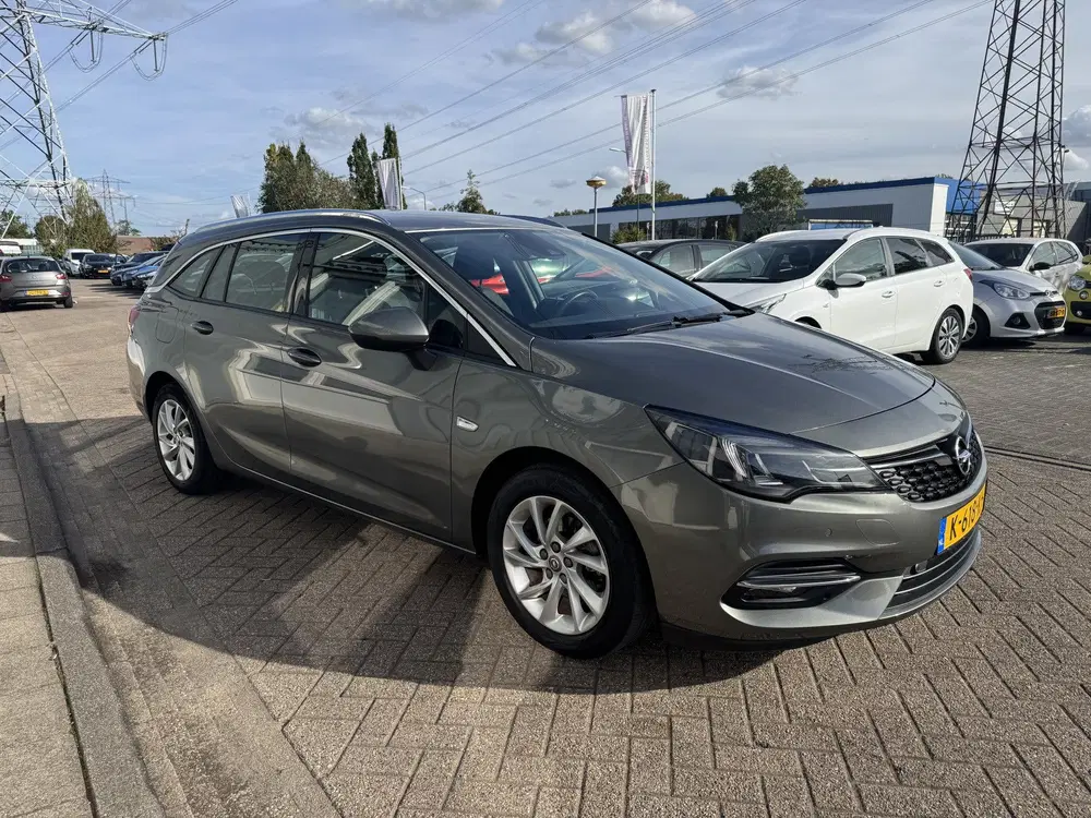 Opel Astra 1.2 Business Elegance (bj 2021) uit 2021, foto 4