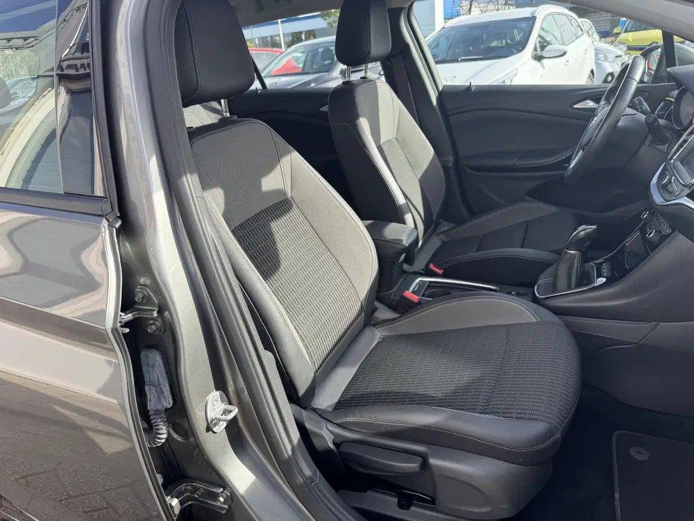 Opel Astra 1.2 Business Elegance (bj 2021) uit 2021, foto 8