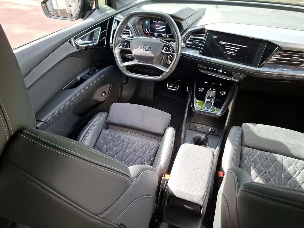 Audi Q4 e-tron 40 Launch edition S Competition 77 kWh uit 2021, foto 3