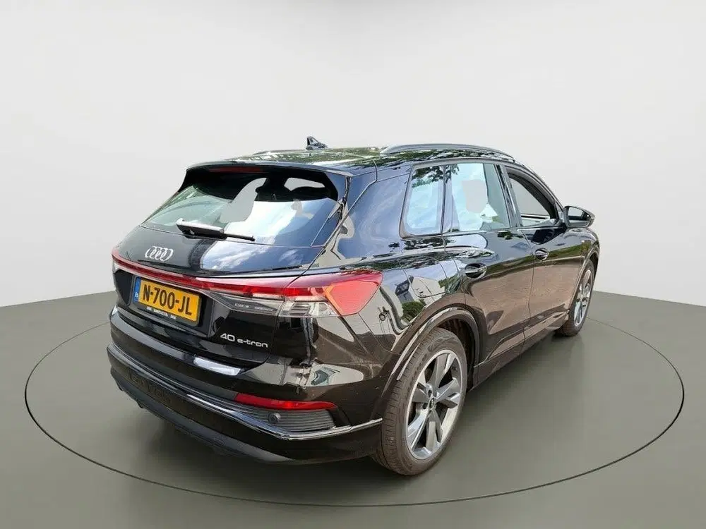 Audi Q4 e-tron 40 Launch edition S Competition 77 kWh uit 2021, foto 5