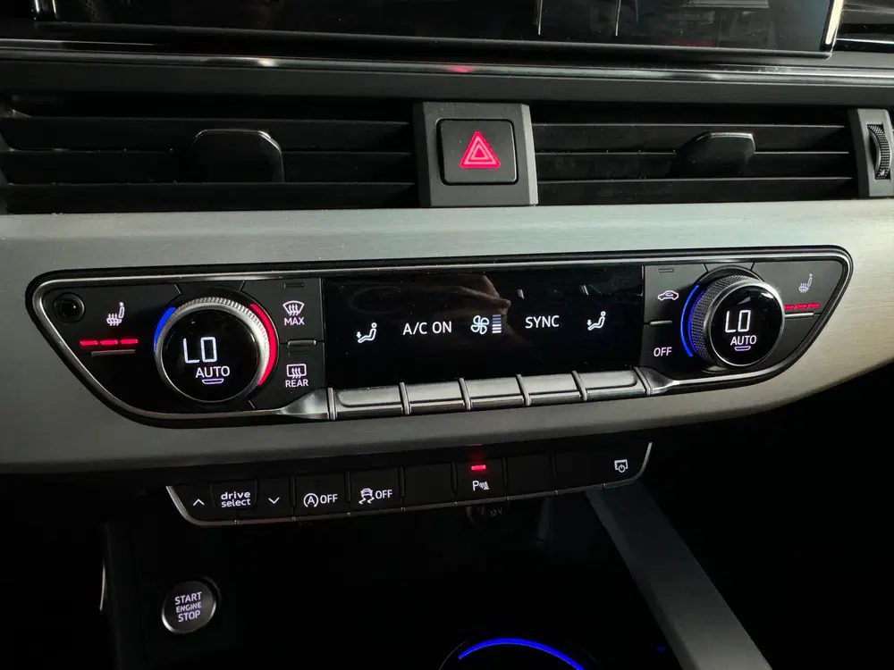Audi A4 35 TFSI S Line Sfeer uit 2024, foto 15