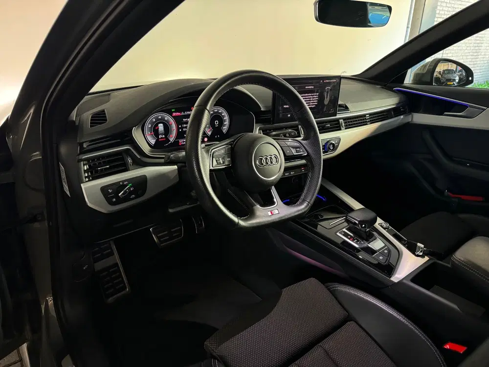 Audi A4 35 TFSI S Line Sfeer uit 2024, foto 8