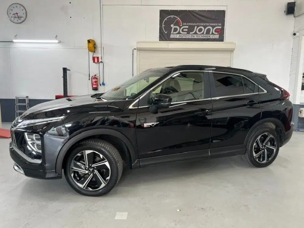Mitsubishi Eclipse Cross 2.4 PHEV INTENSE+ uit 2022, foto 2