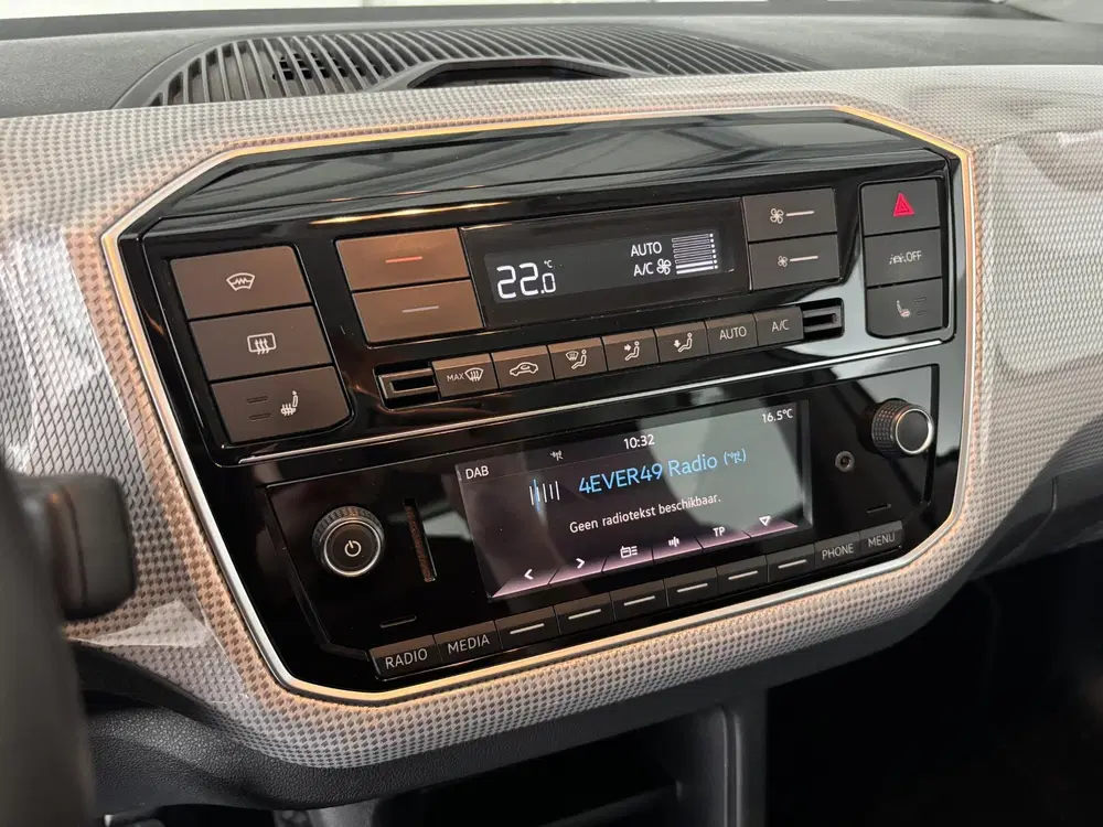 Volkswagen up! e-up Style uit 2022, foto 11