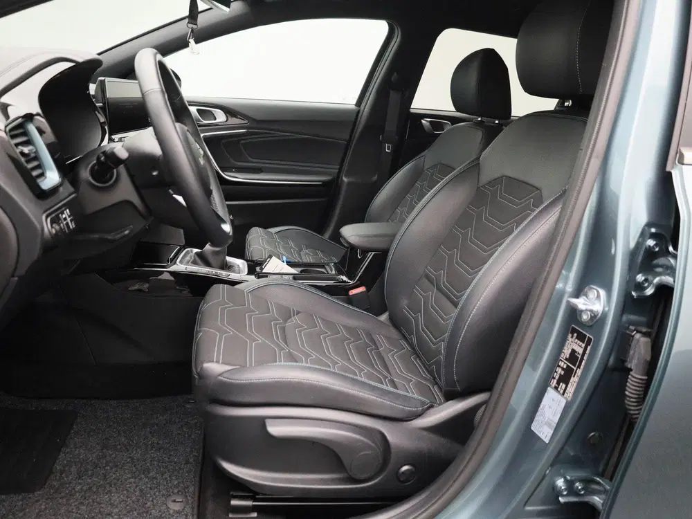 Kia Ceed 1.0 T-GDi Design Edition uit 2025, foto 10