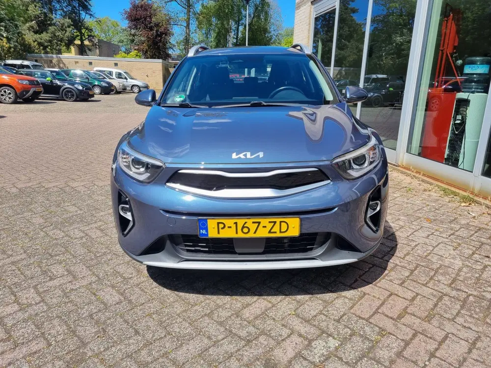 Kia Stonic 1.0 T-GDi MHEV DynamicLine Zeer nette auto uit 2022, foto 2