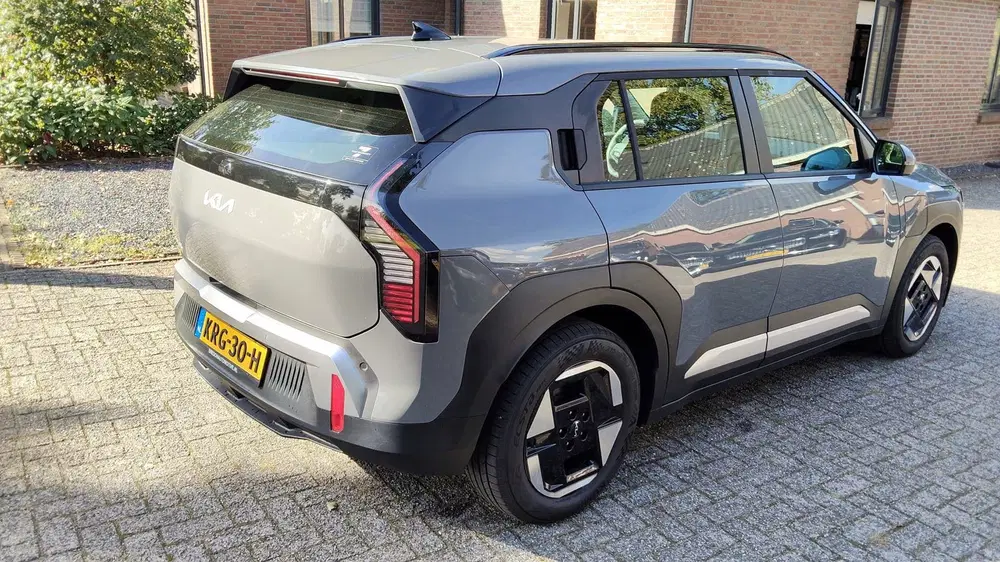 Kia EV3 Air 81.4 kWh 4874 km SOH= 100% trekhaak in uit 2025, foto 4