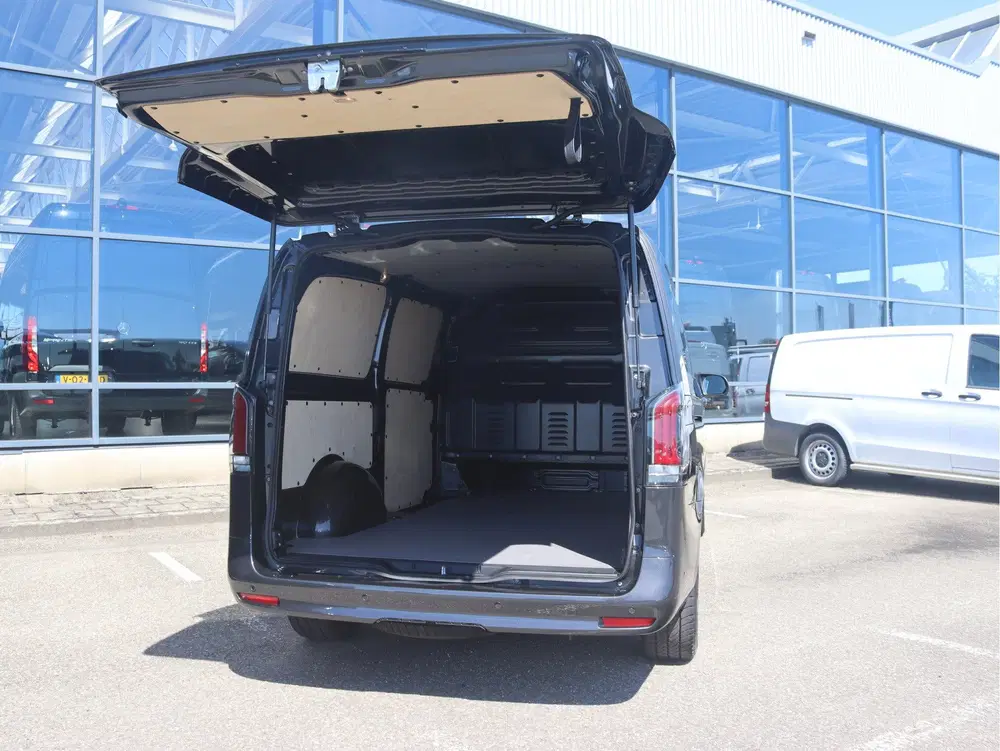 Mercedes-Benz Vito 119 CDI L3 Select uit 2024, foto 3