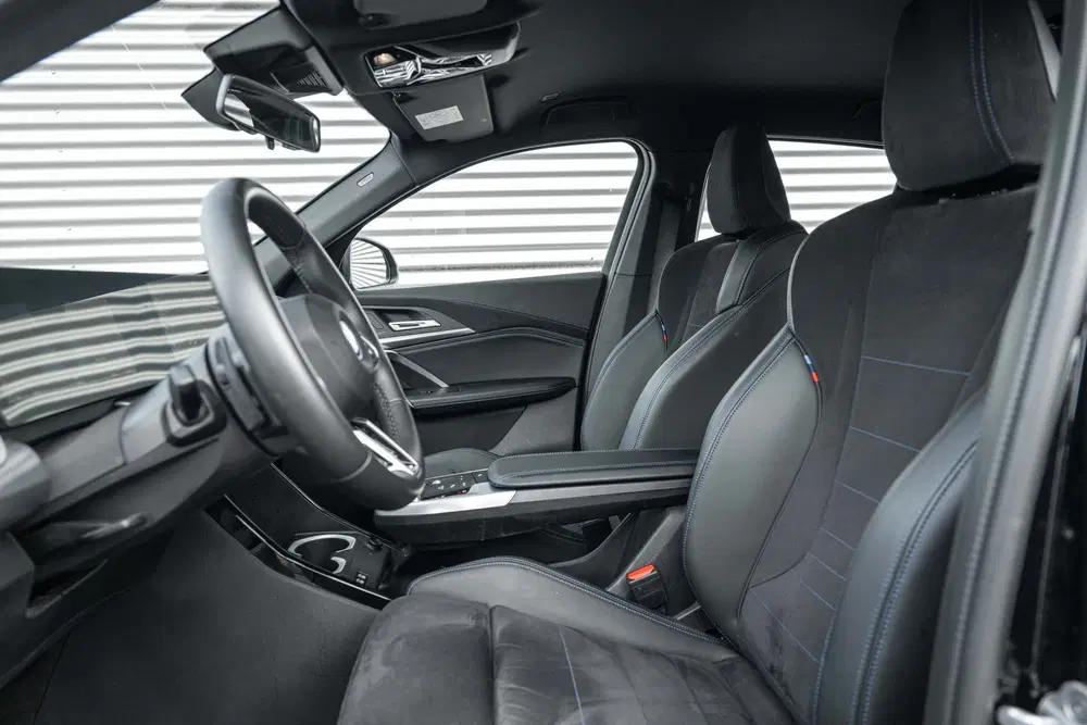 BMW iX2 xDrive30 M Sport uit 2025, foto 13