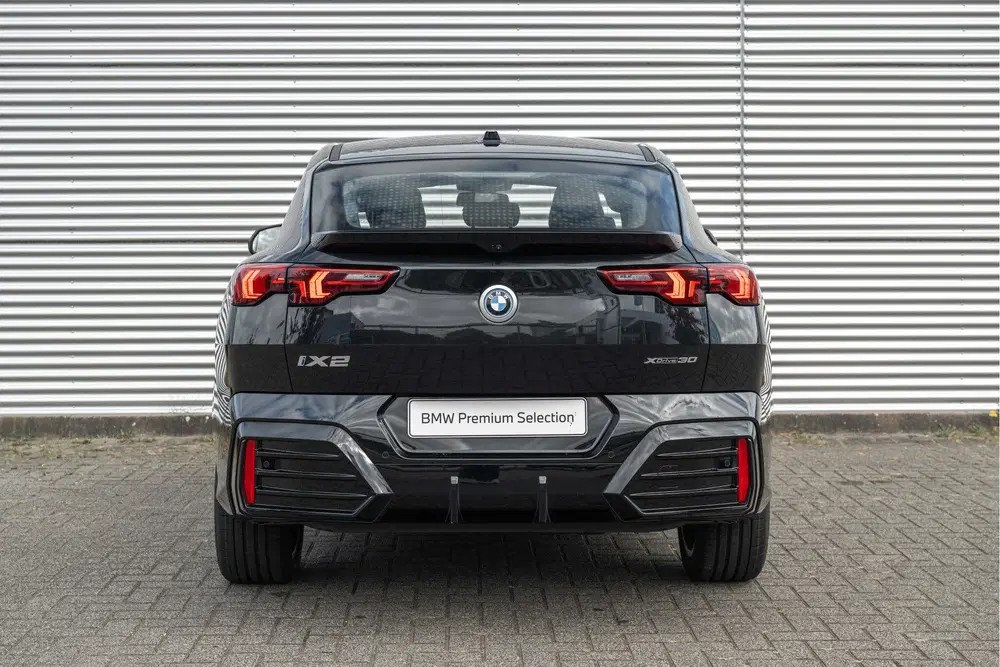 BMW iX2 xDrive30 M Sport uit 2025, foto 4